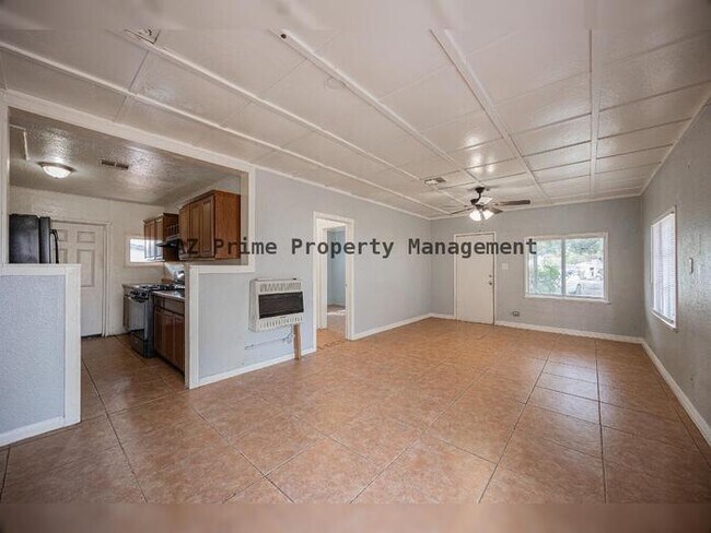 Building Photo - 7513 N 61st Ave