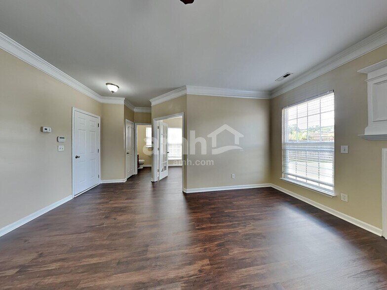 Building Photo - 115 Portland Falls Dr