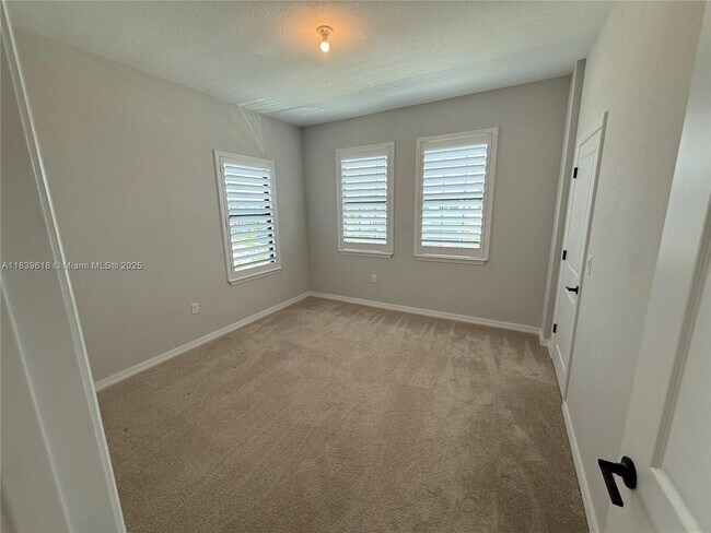 Building Photo - 8112 NW 78th St