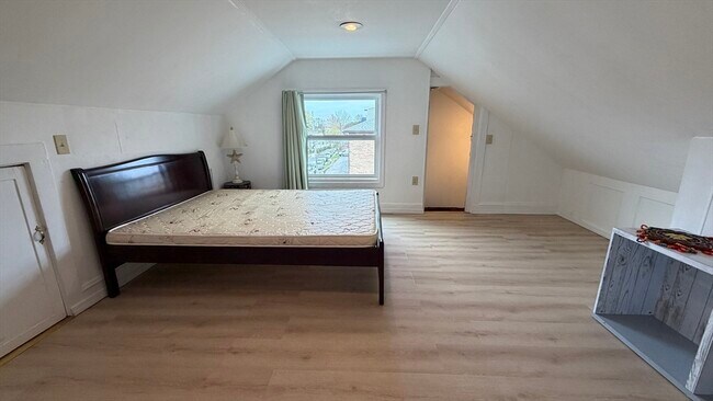 Building Photo - 25 Broadway