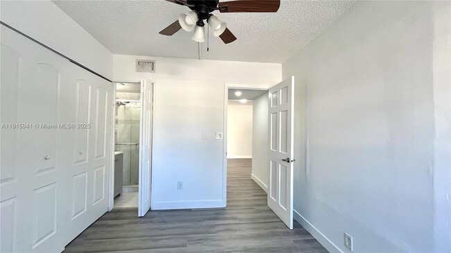 Building Photo - 487 NW 98th Ct