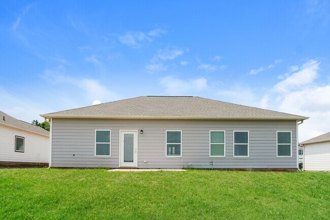 Building Photo - 26252 Valley Ridge Rd