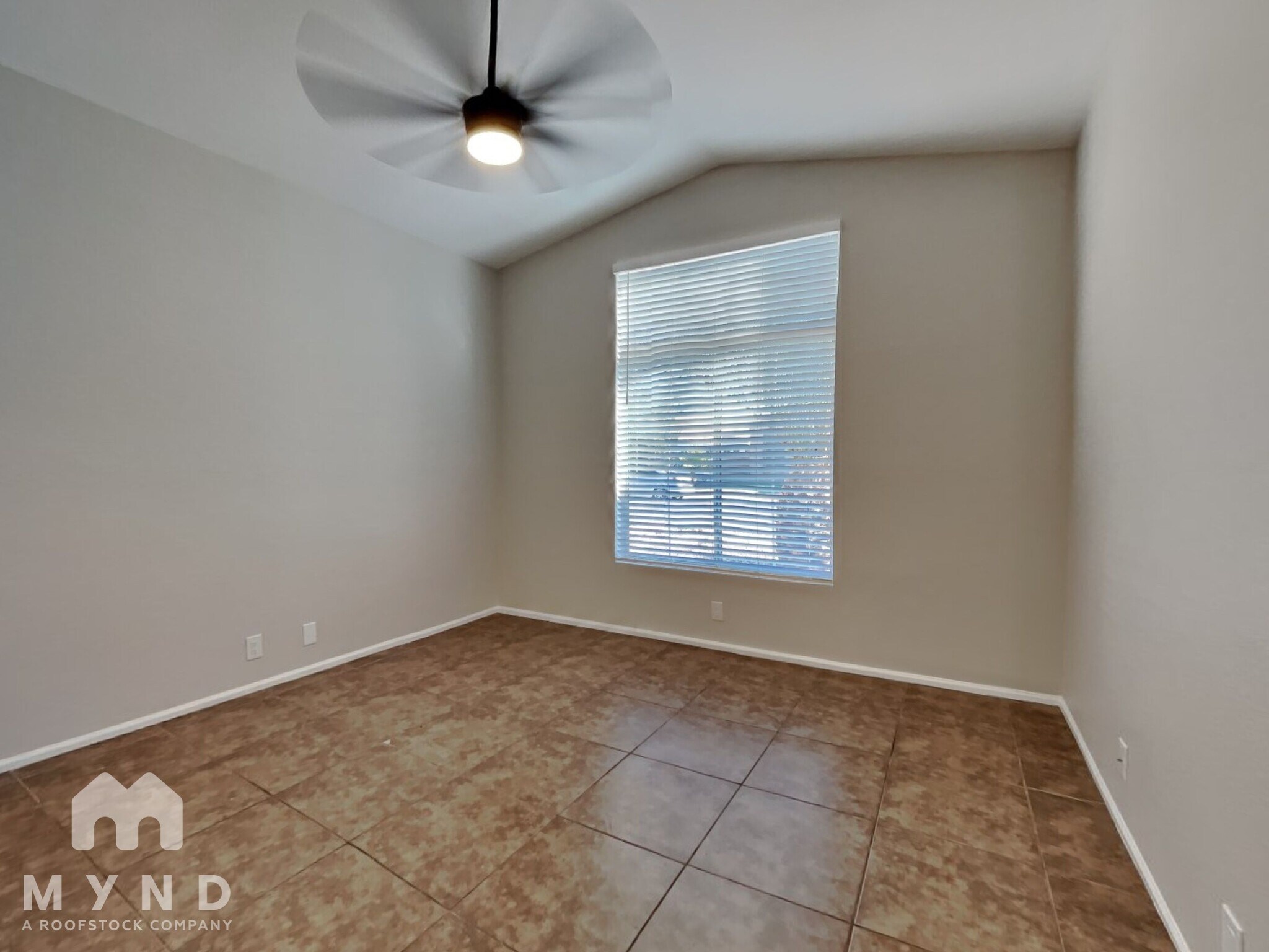 Building Photo - 11507 W Dana Ln