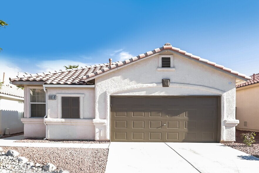 Primary Photo - 10059 Lemon Valley Ave