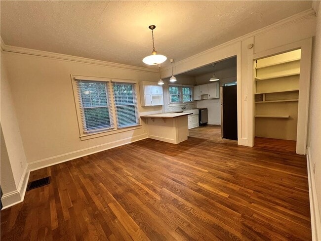 Building Photo - 1531 Austin Dr