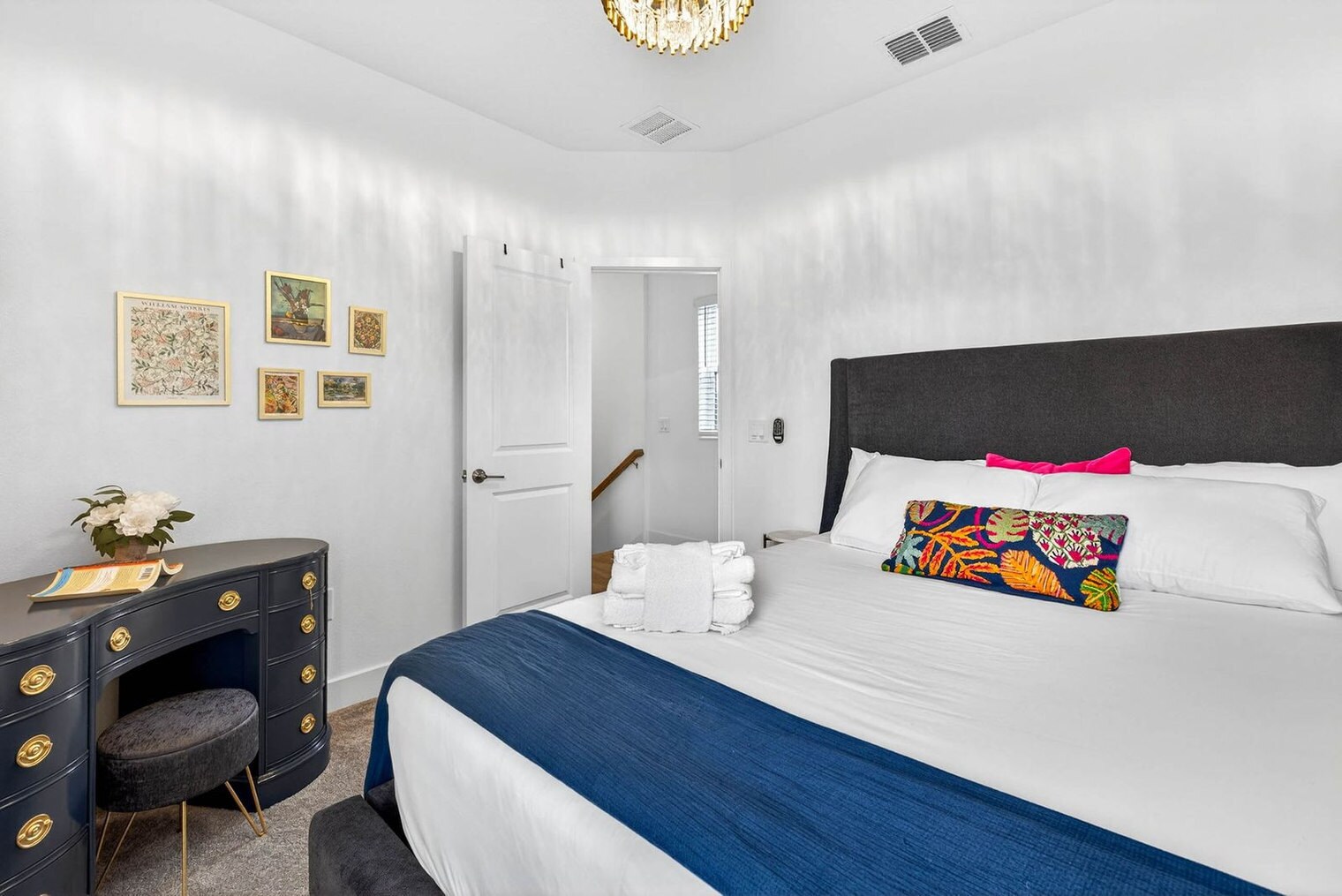 Building Photo - 1734 W Cherry St