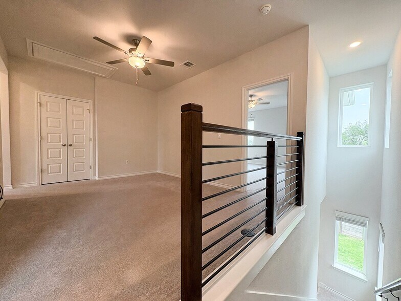 Building Photo - 4810 Plum Peach Bend