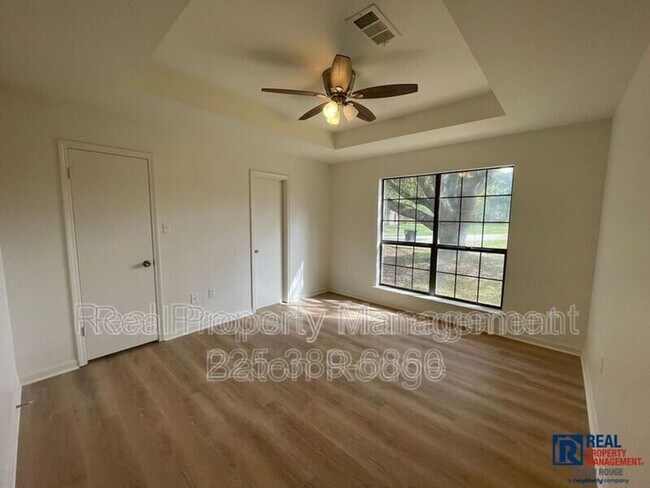 Building Photo - 5084 Cumberland Cove Dr
