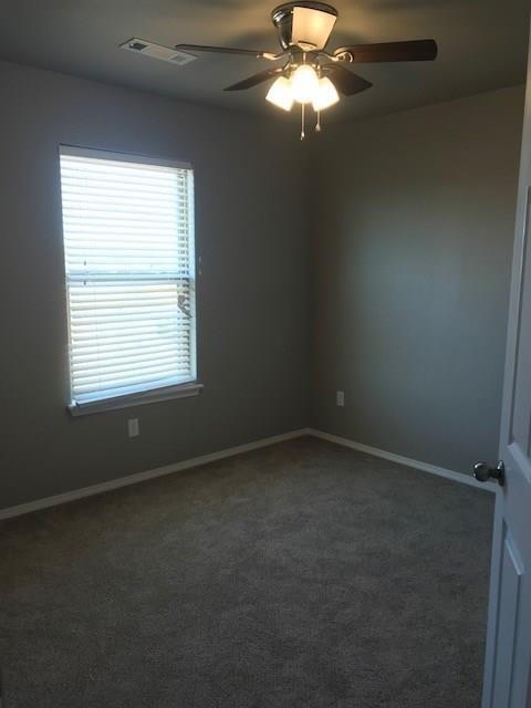 Building Photo - 604 SW Loudon Dr
