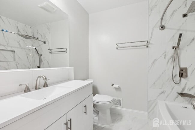 Building Photo - 3 Stafford Dr