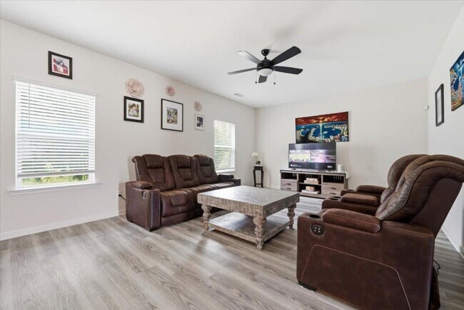 Building Photo - 3552 Arabian Farm Ln