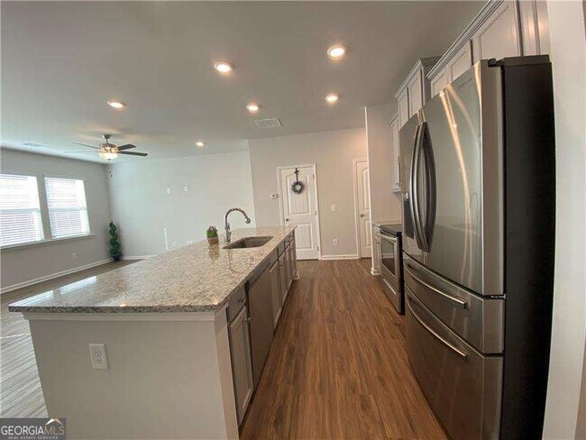 Building Photo - 284 Whitetail Cir