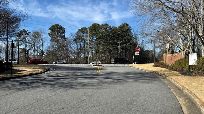 Building Photo - 11395 Brookhollow Trail