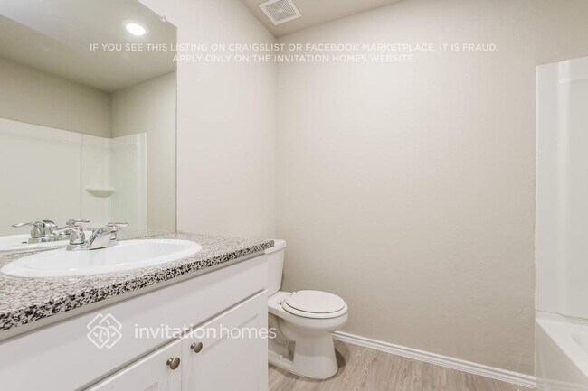 Building Photo - 5711 Leon Pl