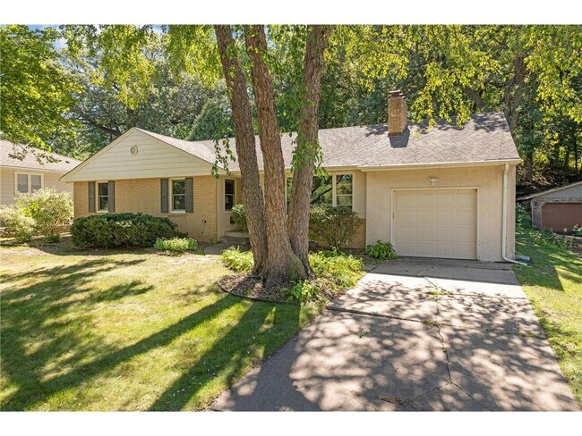 Building Photo - 4509 Laguna Dr