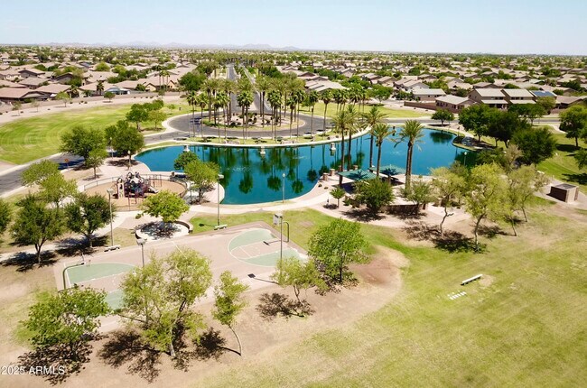 Building Photo - 44236 Adobe Cir