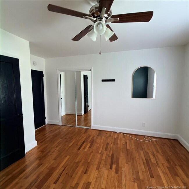 Building Photo - 813 McPherson Ave