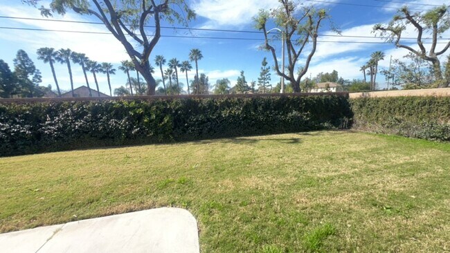 Building Photo - Charming 4bed 3bath in Eastvale!