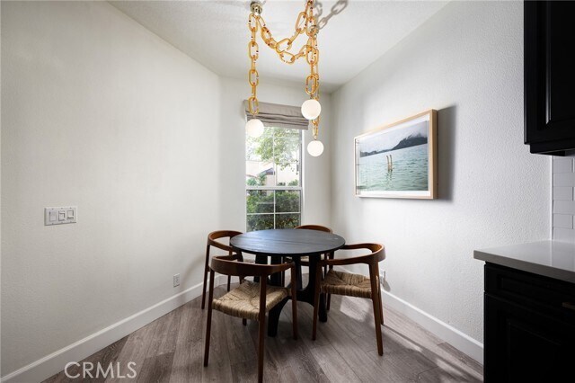 Building Photo - 5 Auvergne