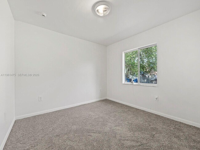 Building Photo - 26650 SW 138th Ct