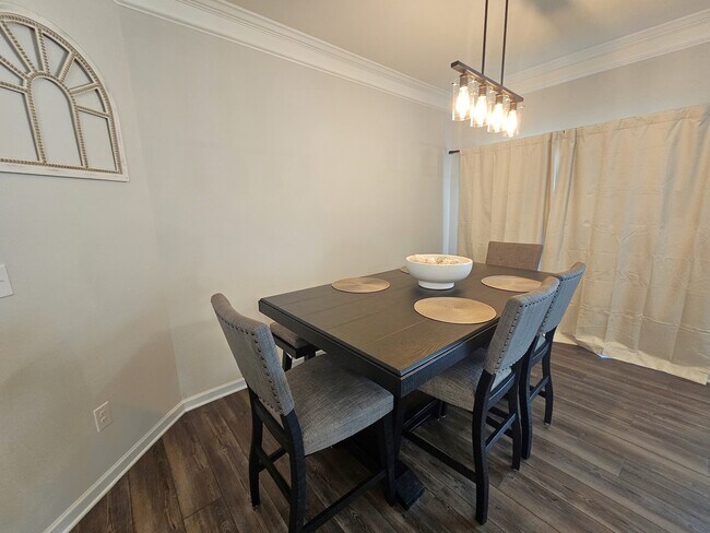 Building Photo - 205 Brochaill Ct