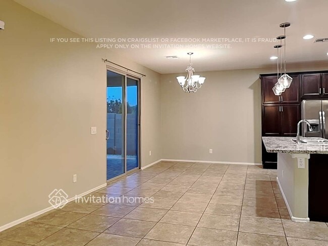 Building Photo - 3331 E Russell St