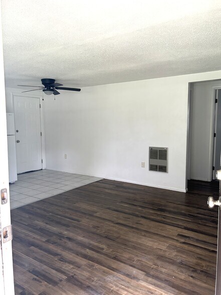 Building Photo - 8127 Cass Rd