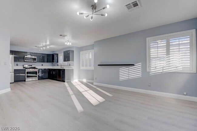 Building Photo - 879 Cozy Valley St