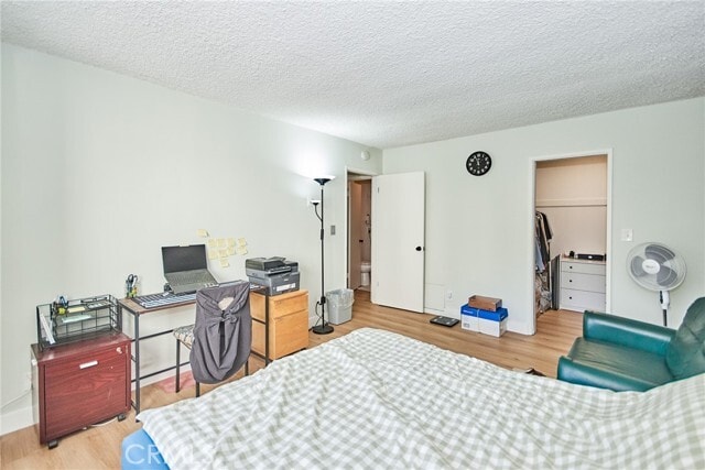 Building Photo - 6124 Buckingham Pkwy