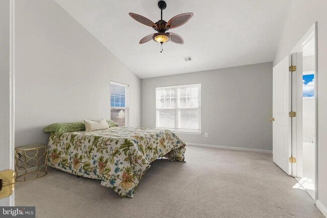 Building Photo - 9211 Cascade Falls Dr