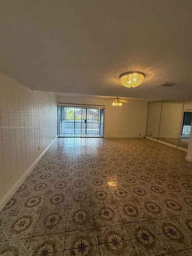 Building Photo - 1630 W 74th St