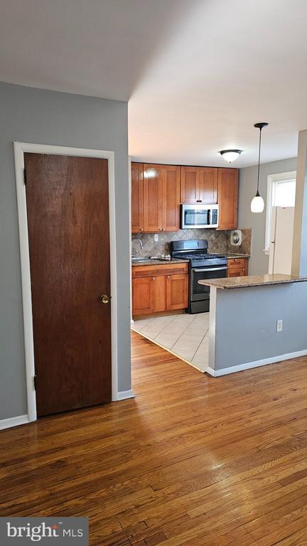 Building Photo - 529 McKinley St