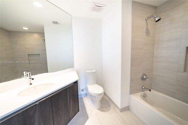 Building Photo - 1180 N Federal Hwy