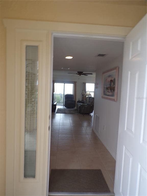 Building Photo - 101 N Marion Ct