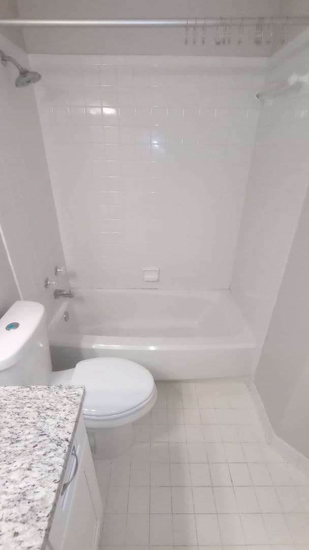 Building Photo - Remodeled 1 Bed 1 bath Condo Near Campus