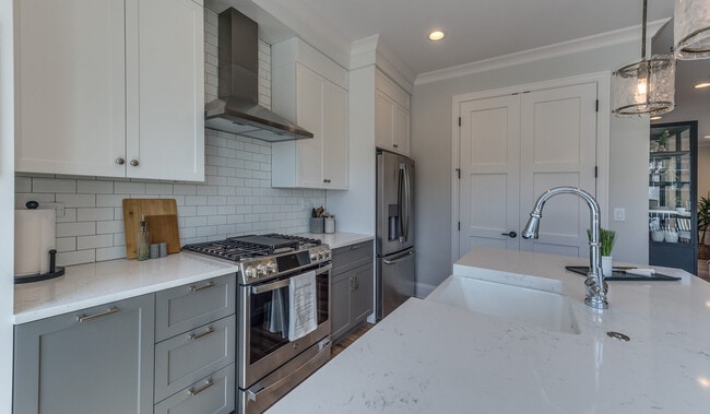 Building Photo - 1106 S Eldridge Ln