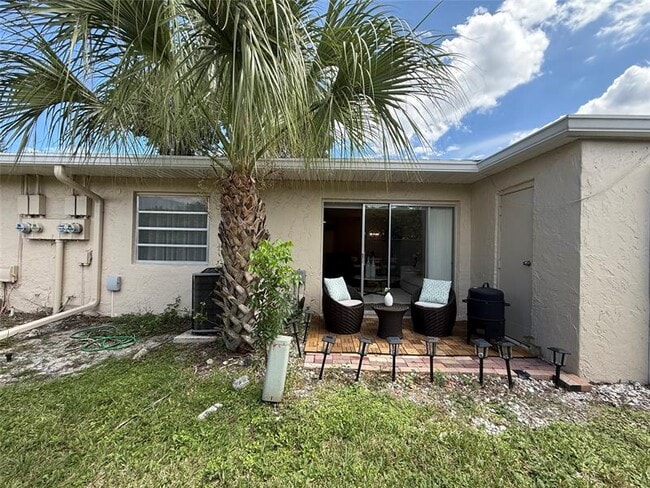 Building Photo - 20862 Vinesta Cir