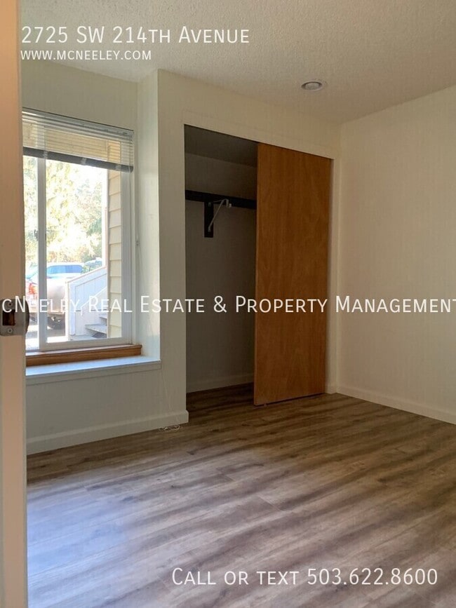 Building Photo - 2725 SW 214th Ave
