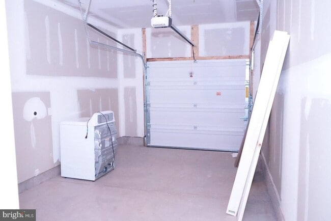 Building Photo - 161 Stoutsburg Blvd