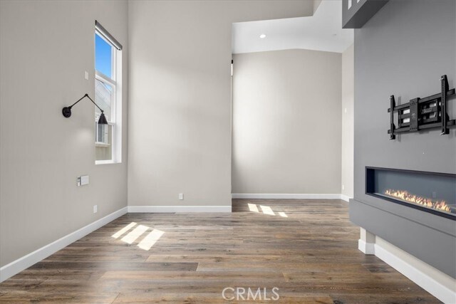 Building Photo - 2415 Carnegie Ln