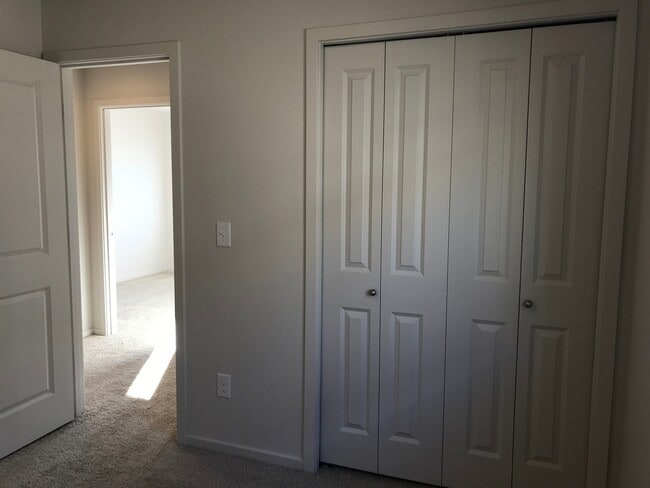 Building Photo - Spacious 4 Bd 2.5 Ba Home in  Camas School District! Upgrades! Close to Parks & Freeway Access!