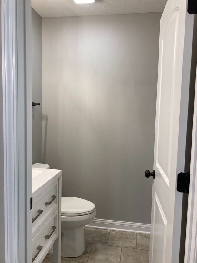 Building Photo - 116 Legacy Ct