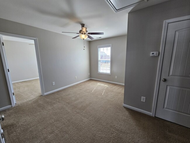 Building Photo - Marvelous 3 Bedroom Home in Lexington Plantation!