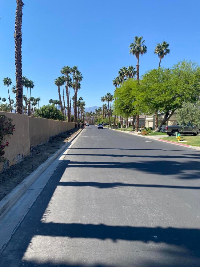 Building Photo - 54673 Oak-Hill