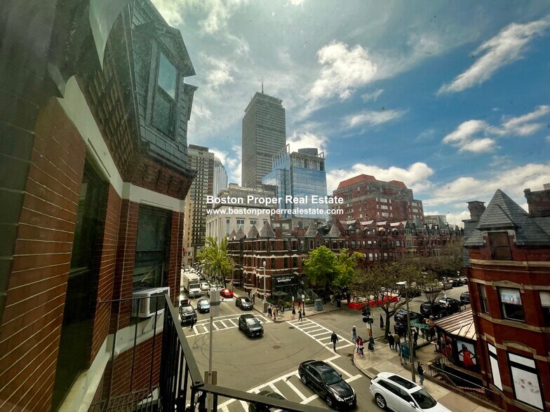 Building Photo - 36 Fairfield St