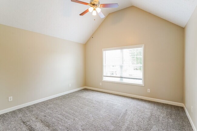 Building Photo - 906 Bexley Dr