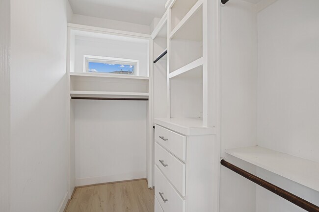 Building Photo - 5743 Kansas St