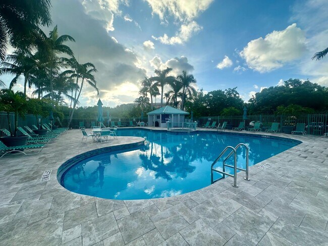 Building Photo - 3635 Seaside Dr