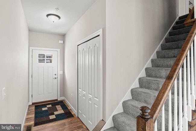 Building Photo - 140 Sage Blvd