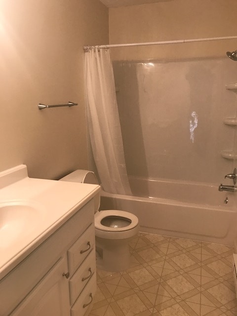 Building Photo - 1003 Cedar Terrace